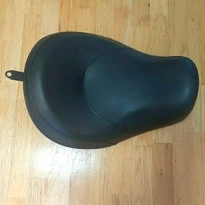 🏍  Genuine Harley Dyna Street Fat Bob Low Rider Super Glide Solo Seat 2006-2017
